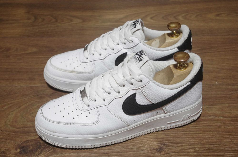 Кросівки Nike Air Force 1 01 CT2302 100 44розмір оригінал чудовий стан