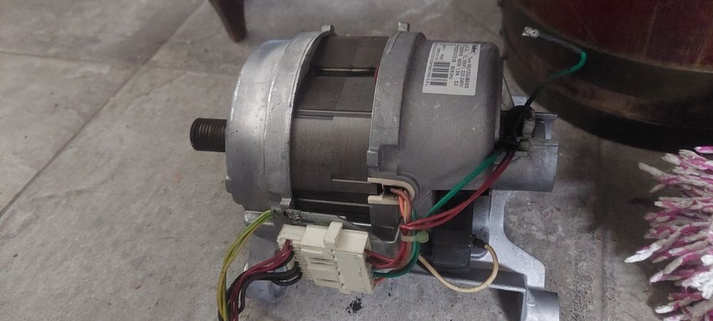 MOTOR Máquina Roupa Indesit