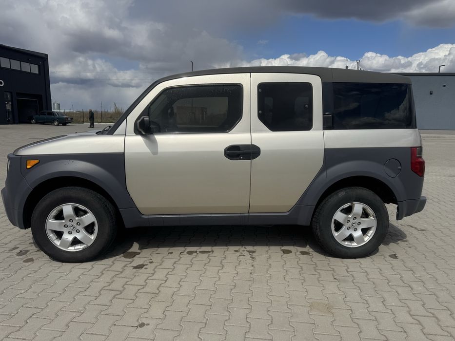 Honda Element в хорошому стані