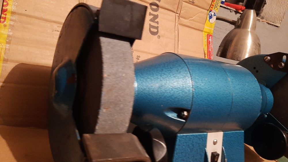 Szlifierka stolowa 700watt