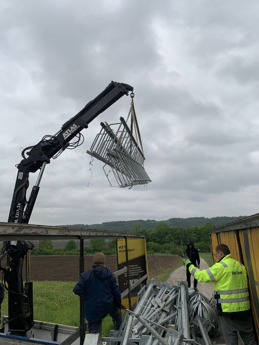 Послуги маніпулятора,вантажні перевезення