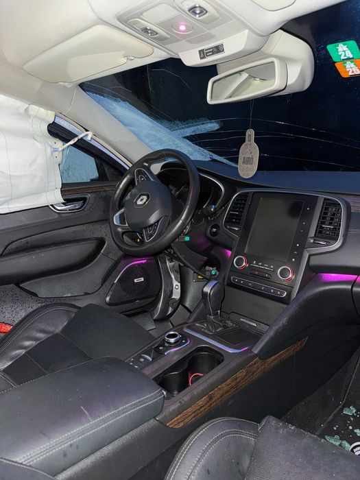 Renault Talisman під відновлення