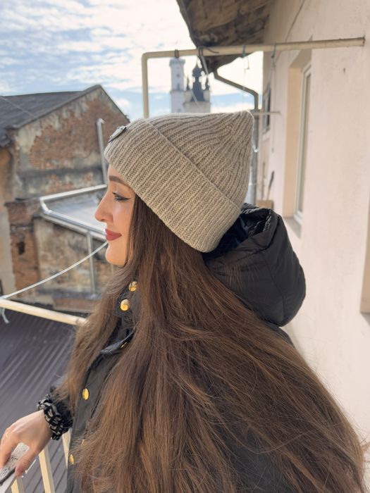 Продам шапки ручної роботи з вовни