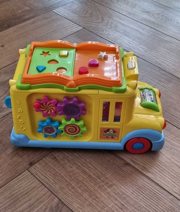 Hola, Edukacyjny Autobus Szkolny