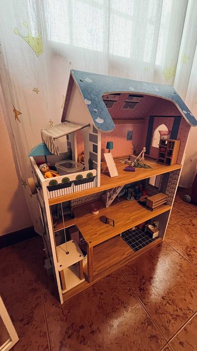 Casa de Bonecas em Madeira – Grande | Excelente Estado
