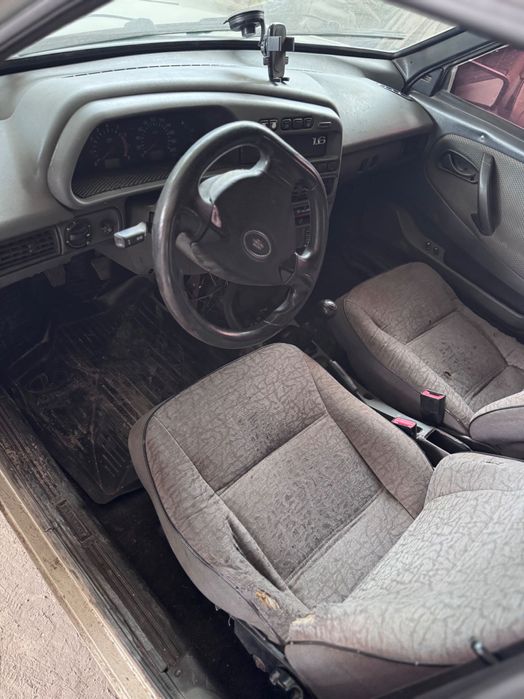 Автомобіль Ваз 2199