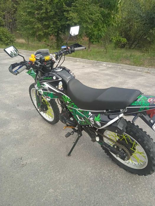 Продам мотоцикл spark sp150d1