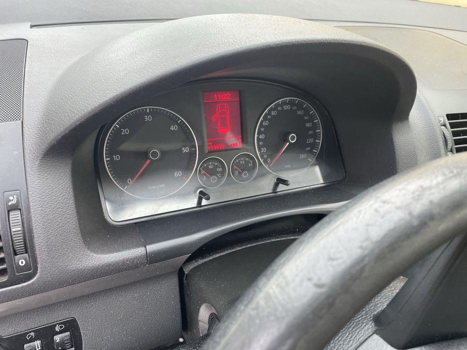 Volkswagen Touran 2006 rok1.9 tdi 105 km