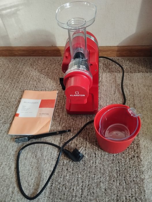 Соковижималка  Klarstein Bella Elegance Slow Juicer