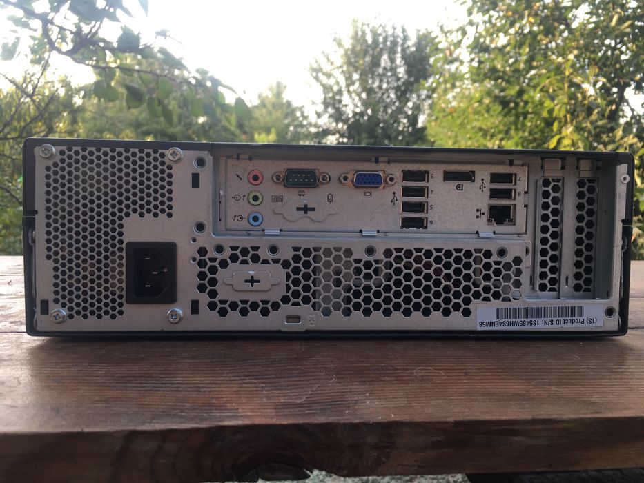 Системеый блок lenovo Think Centre M90