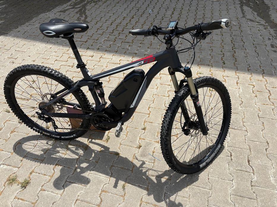 Bicicleta elétrica de montanha