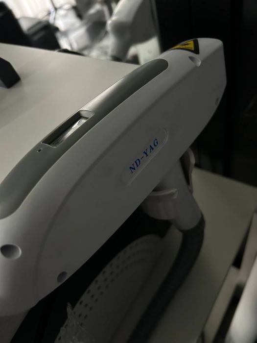 Лазер для видаленя тату та карбонового пілінгу MBT-800WY