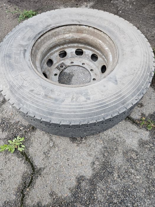 запаска колесо шина з диском