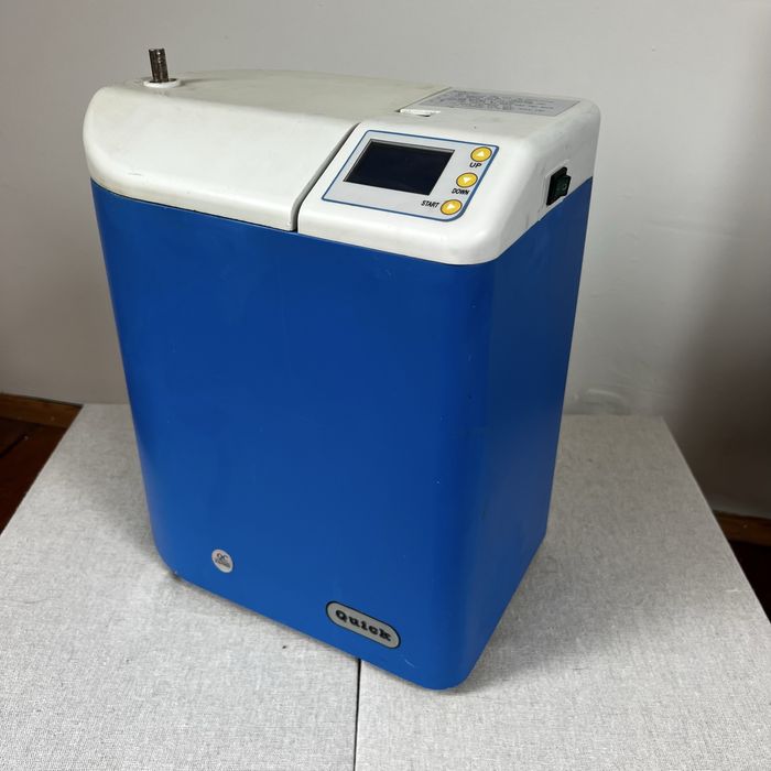 Autoklaw sprawny, idealny dla początkującej stylistki + gratisy