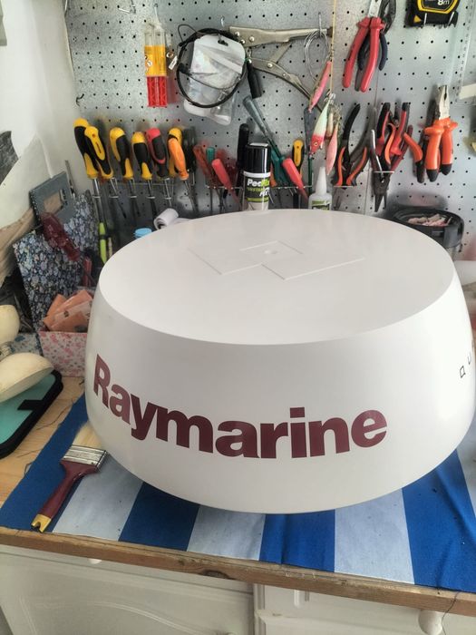 Radar raymarine quantum