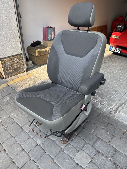 Fotel pasazera Opel vivaro 2007 r