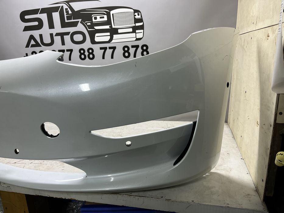 Передній бампер Tesla Model 3