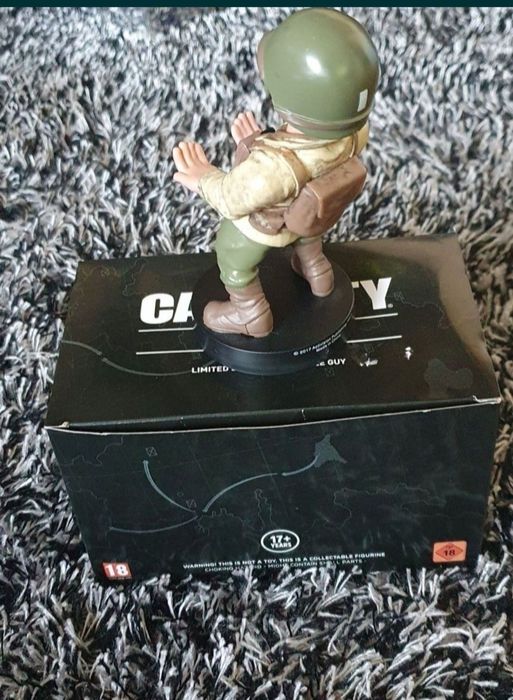 CALL OF DUTY WWII Figurka Podstawka Mini Cable Guy