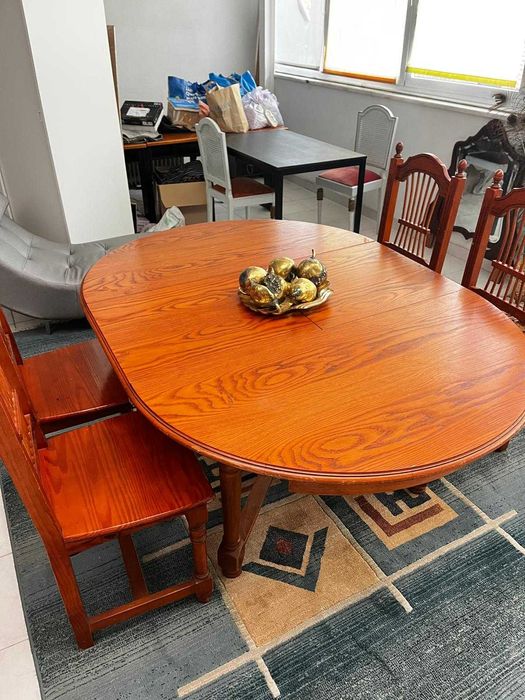 Conjunto de mesa + cadeiras