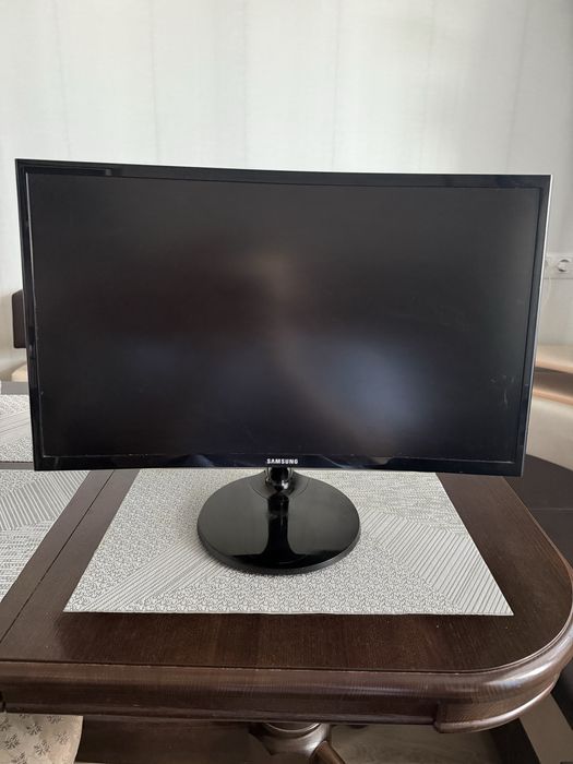 Монитор samsung