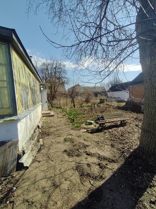 Продам будинок у м. Карлівка