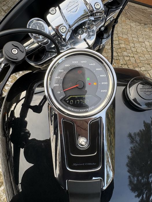 Harley Davidson Sport Glide FLSB