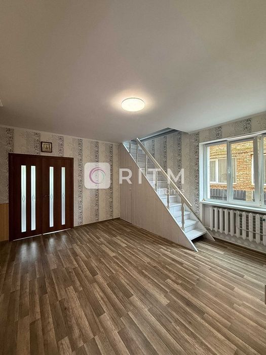 Продаж 2 пов.будинку 210 м2 в районі вул. Львівської.