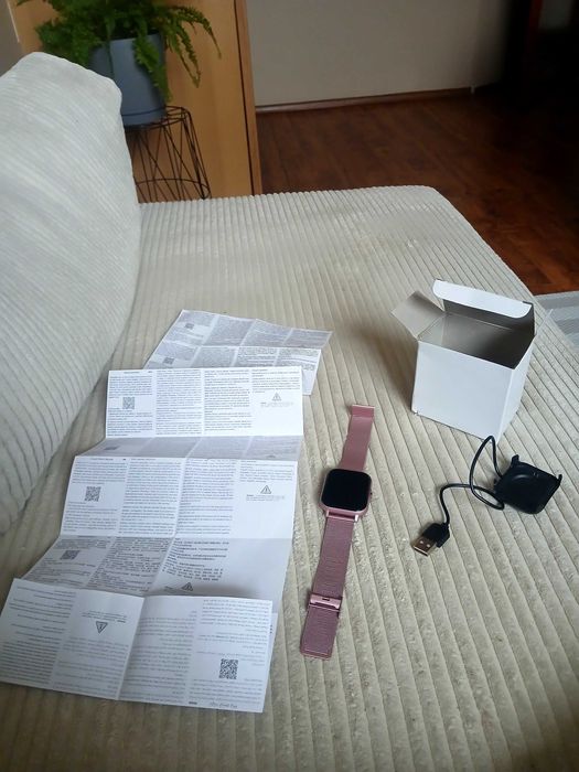 Zegarek inteligentny damski Smart Watsch