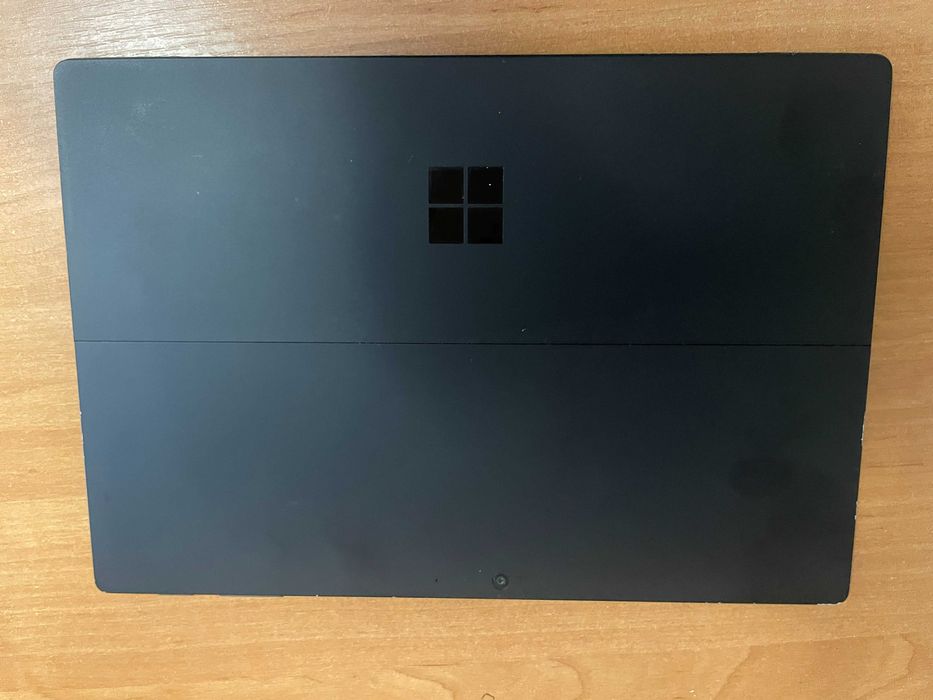 Microsoft Surface Pro 6. Windows 11 pro/ i5/8gb/ssd 256.