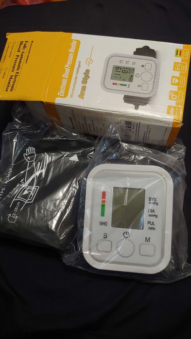 Тонометр автоматический для измерения давления аритмия Помнит новый