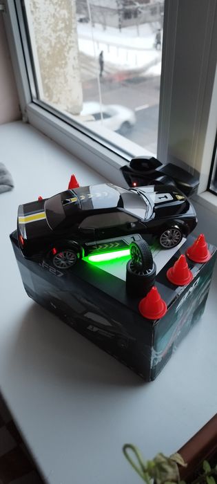 Дрифт машинка Dodge Challenger 1:20 з LED і 4WD(Різні кольори)Abs Пластик'