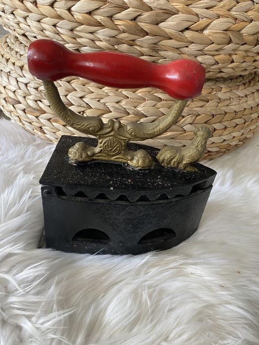 Ferro antigo muito bem estimado