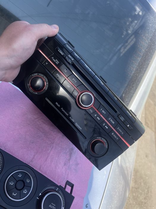 Климат piano black Mazda 3 bk РАЗБОРКА