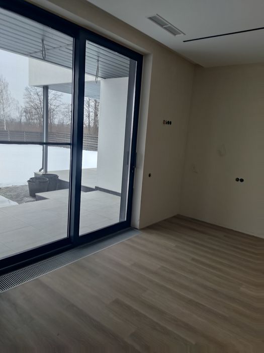 Продам дом в закрытом КП "InWhite family park"