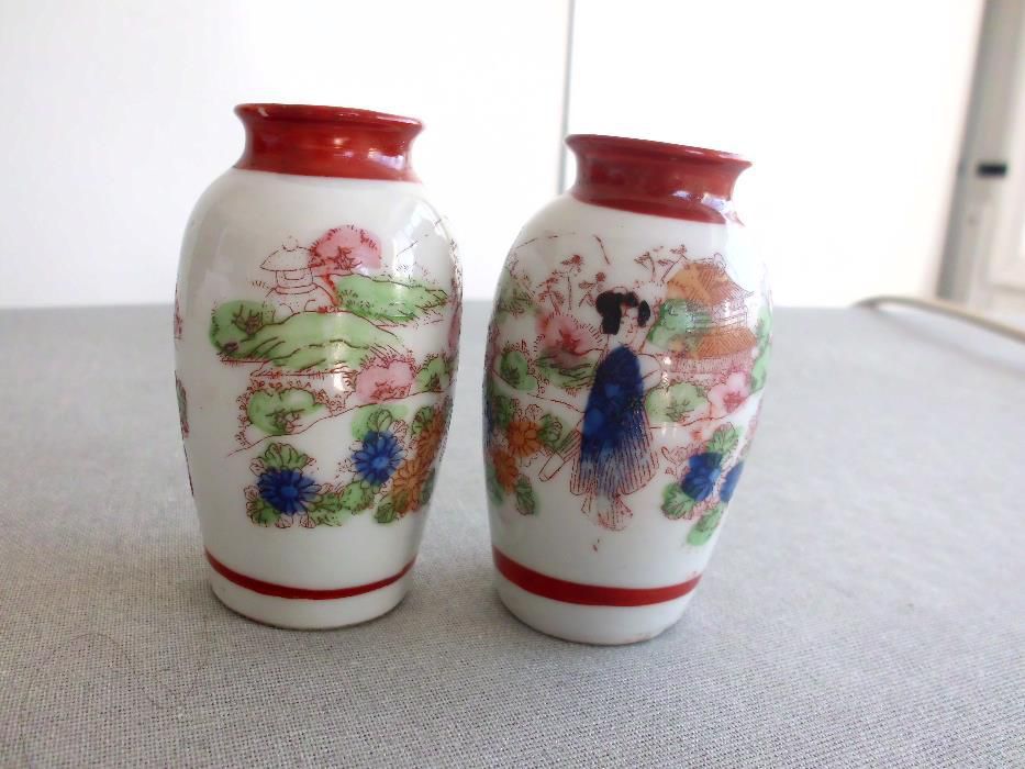 2 jarrinhas orientais antigas
