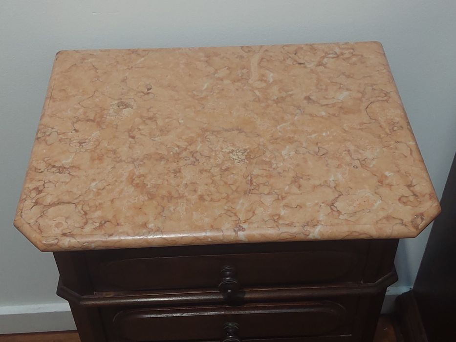 Armário - 5 gavetas, tampo em mármore rosa