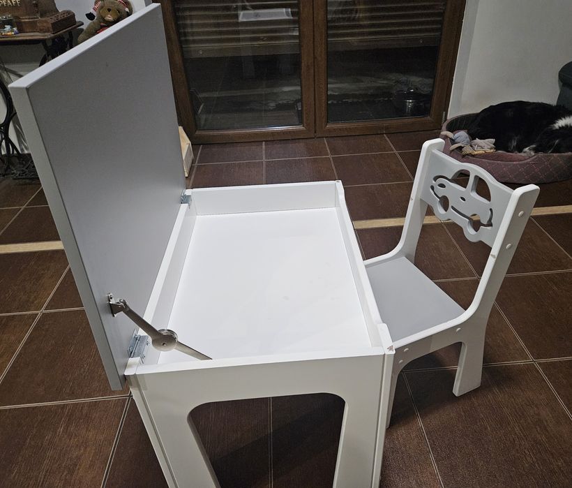 Stolik dla dzieci + krzesełko