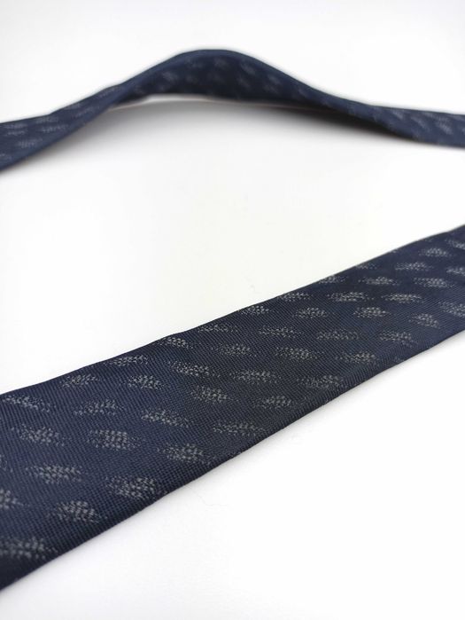 Armani wąski jedwabny krawat szary mpi132