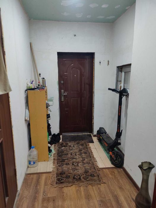Gk Продам 2 кімнатну квартиру біля метро Левада