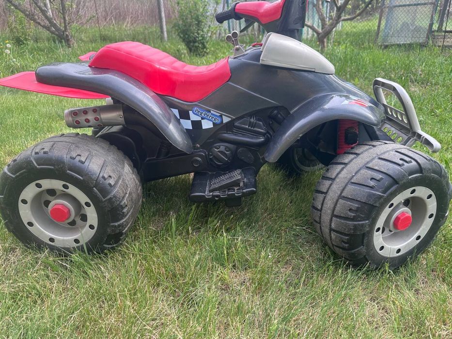 Дитячий Квадроцикл  Peg Perego електро