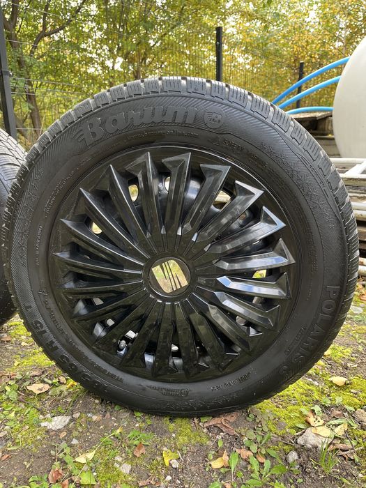 Felgi stalowe +opony zimowe Barum Polaris3+kołpaki seat