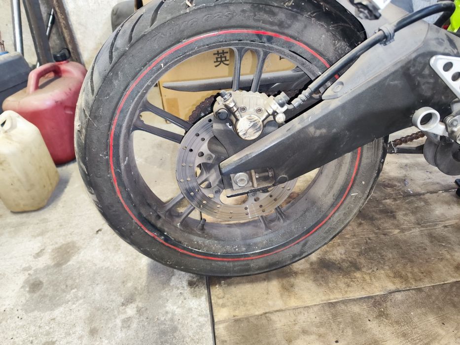 Yamaha yzf r125 . 2008-2014,  2010 cała na części plastiki rama itp.