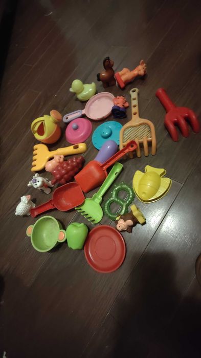 Игрушки для Пляжа или Ванной Цена за весь Набор из 25 штук В Идеале