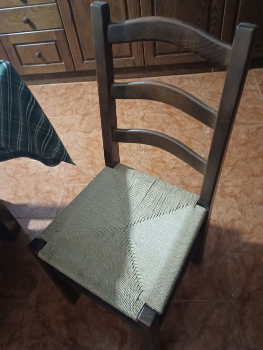 Cozinha em madeira maciça