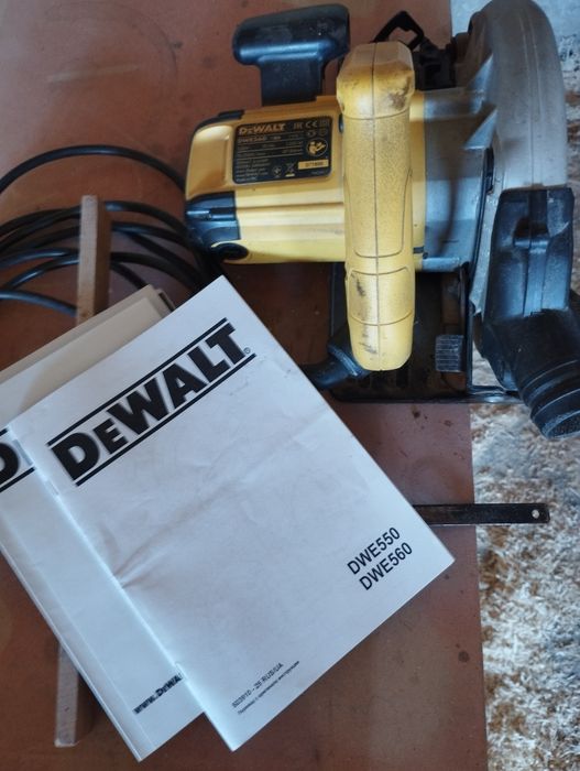 Пила дискова DeWalt 560