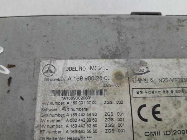 Rádio / auto-rádio MERCEDES-BENZ Vito / Vito Combi (W639)