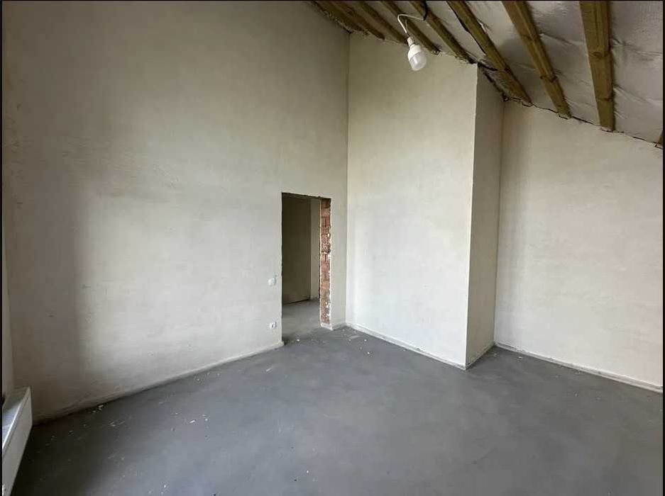 Продаж дуплексу с.Білогородка ,127 кв.м.,5 сот.землі,місце під 2 авто!