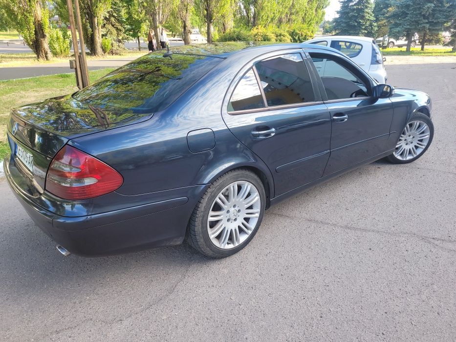 Mercedes E-CLASS W21 1