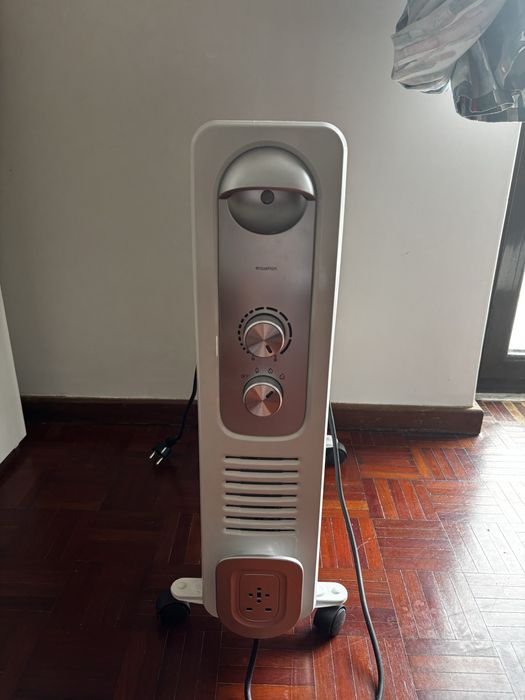 Aquecedor a óleo Equation Essential 2500 W