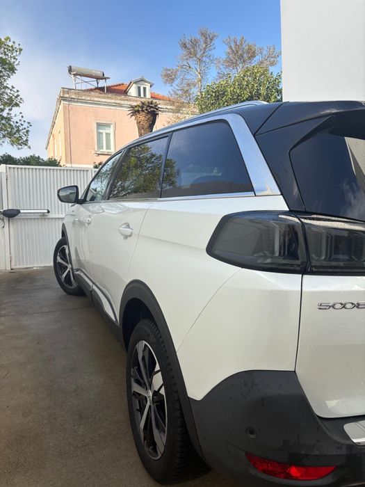 Peugeot 5008 GT 2.0 BlueHDi 180cv – Versão RARA – Full Extras – 2023 – 40.000 km